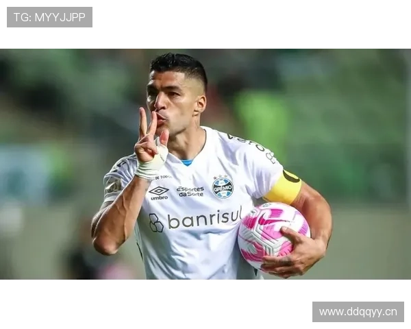 苏亚雷斯从利物浦到巴萨的进攻效率跃迁解析 苏亚雷斯从利物浦到巴萨的进攻效率跃迁解析