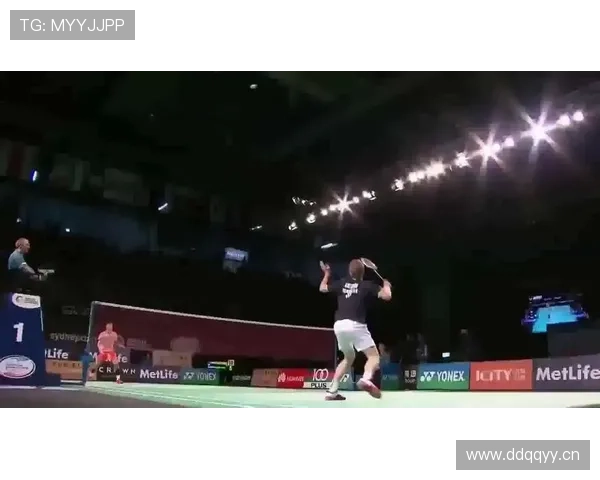 维克托阿萨尔森赛后直接扎头发，这太随性了，和他打球的样子差太远了吧！