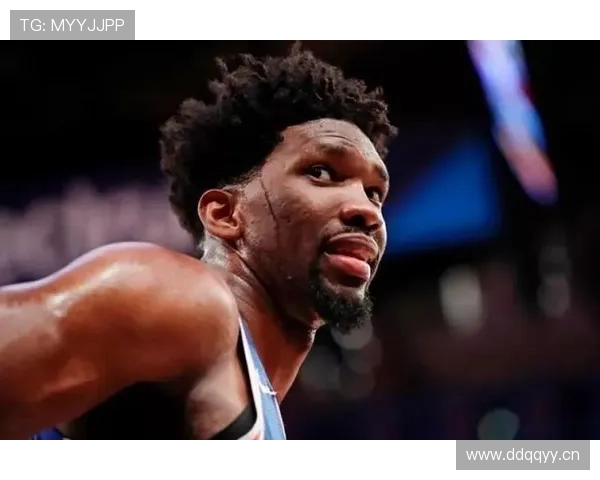 恩比德休赛期天天吃牛排配红酒，训练馆打卡照却瘦成闪电侠