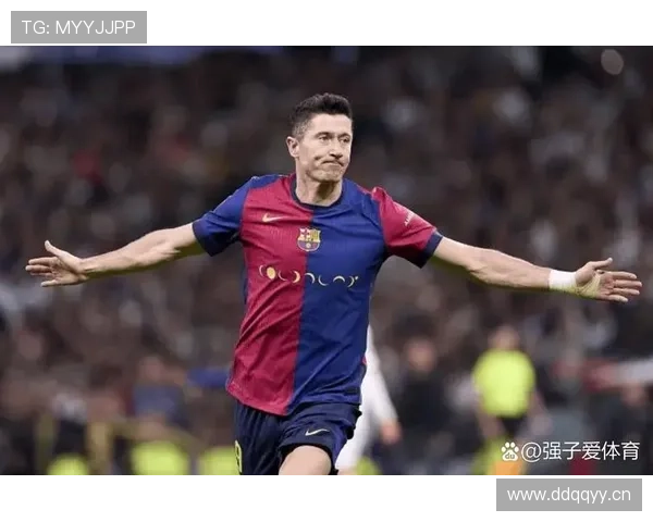 莱万多夫斯基面对顶级中卫表现解析：对抗能力是否足够顶级